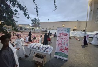 جمعية النابية الخيرية توزع هدايا العيد على الأطفال في مصليات العيد بالنابية